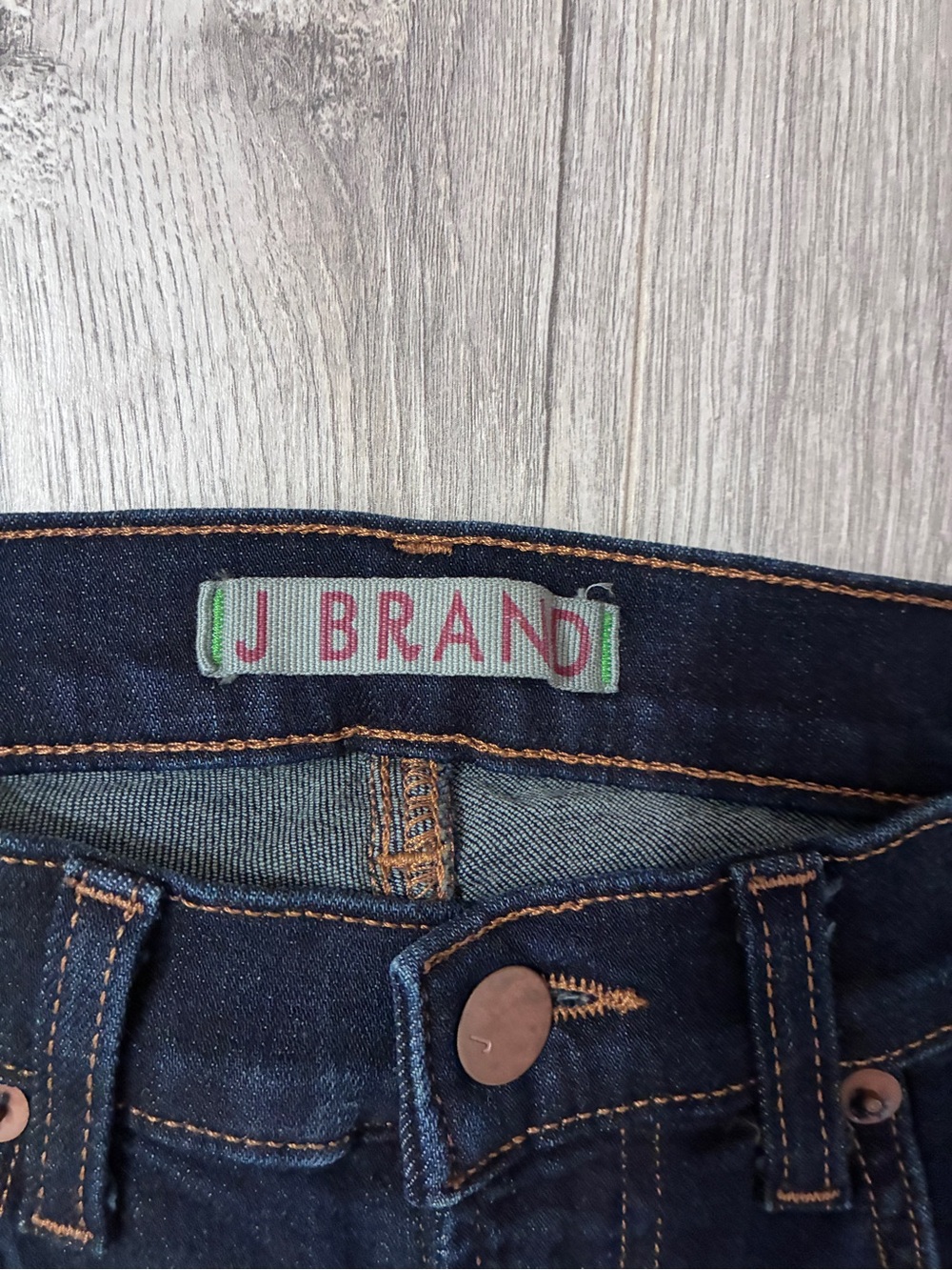 J Brand Janet Dark Indigo Flare Jeans Size 26 Raw Hem Bootcut Stretch Denim - Picture 5 of 13